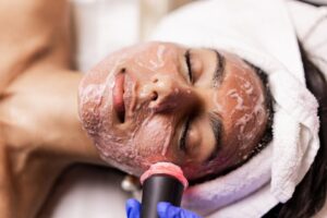 Ultrasound Geneo+ behandeling voor een mooie huid bij Salon14
